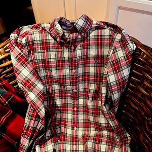 Vineyard Vines Men’s Classic Fit Whale Shirt